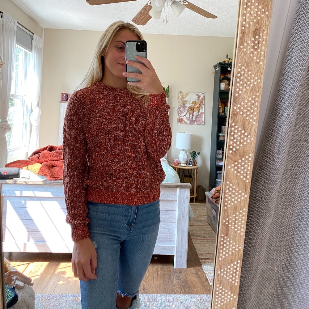 💖 3 for $35 H&M Basic Orange Multi Color Crewneck Sweater